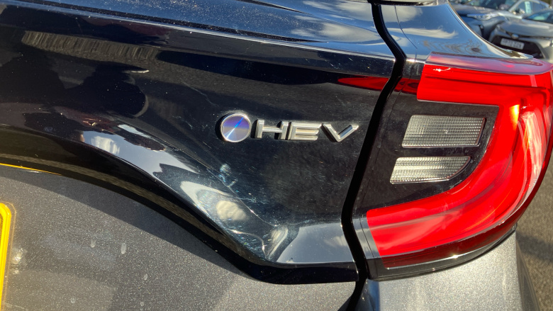 Toyota Yaris 1.5 Hybrid Design 5dr CVT Hybrid Hatchback